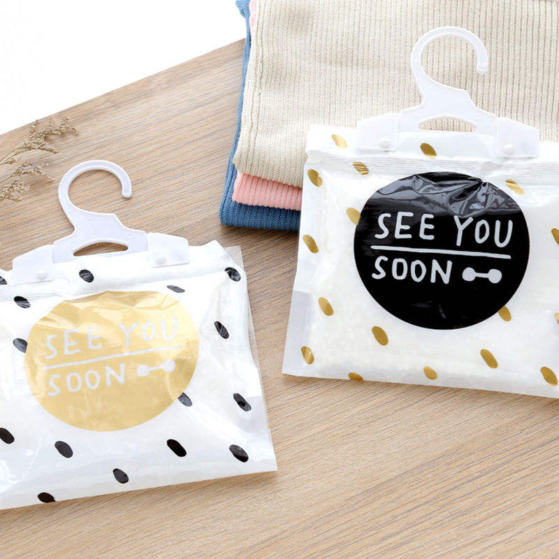🔥 Hanging Moisture Absorber Bags - Keep Your Closet Fresh & Dry All Year Round!